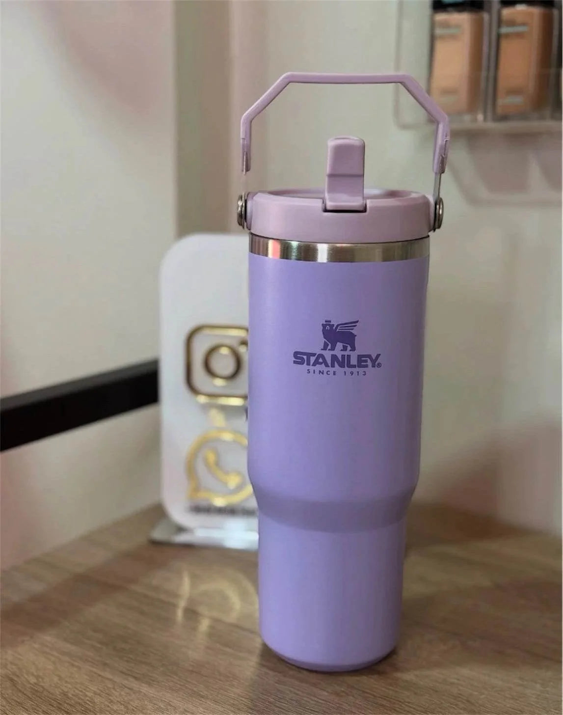 Stanley Iceflow™ Flip Straw Tumbler Leak Proof | 30 OZ (900 ml)